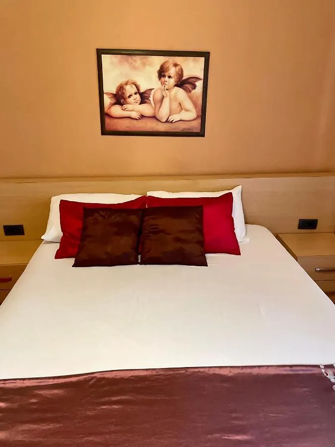 Algo Hotel Tirana 3*,